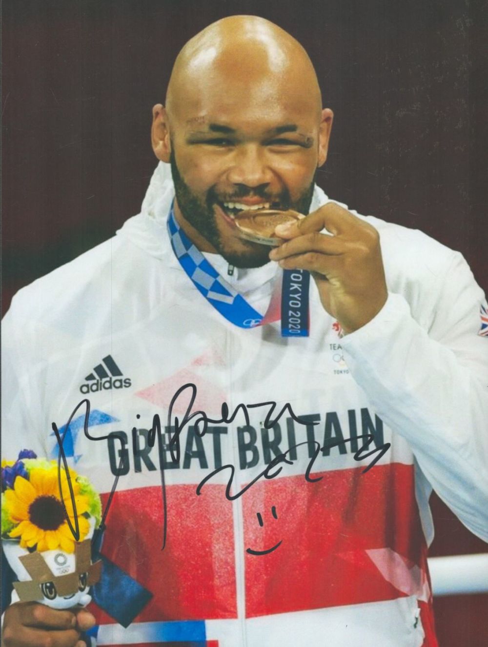 Lot 266: Boxing Frazer Clarke signed 12x8 inch colour photo....