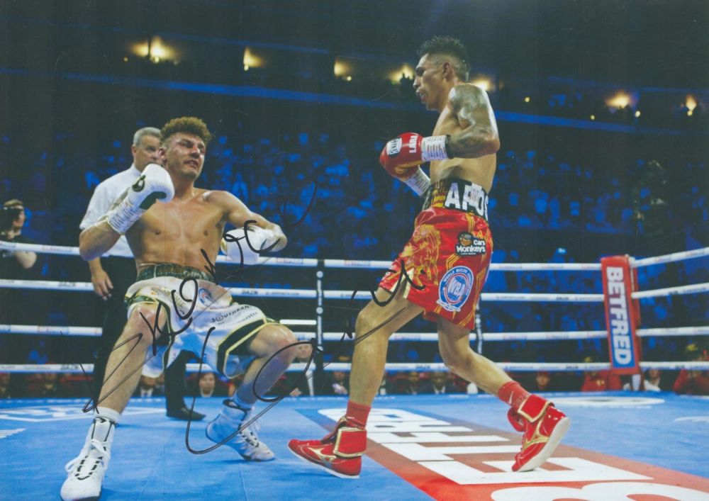 Lot 271: Boxing Mauricio Lara signed 12x8 inch colour photo....