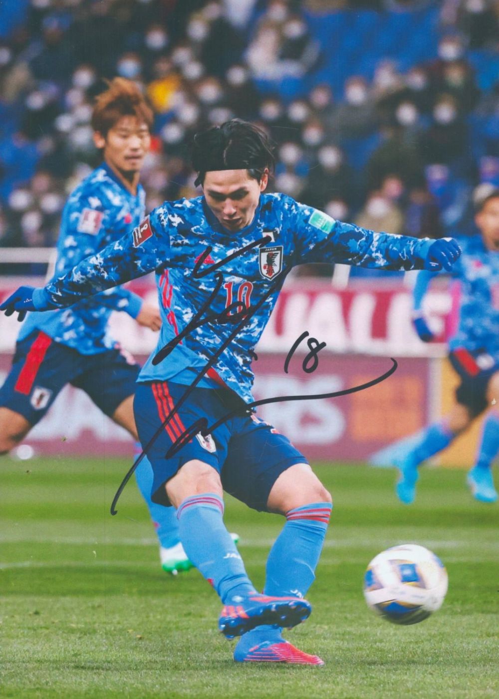 Lot 347: Football Takumi Minamino signed 12x8 inch colour photo...