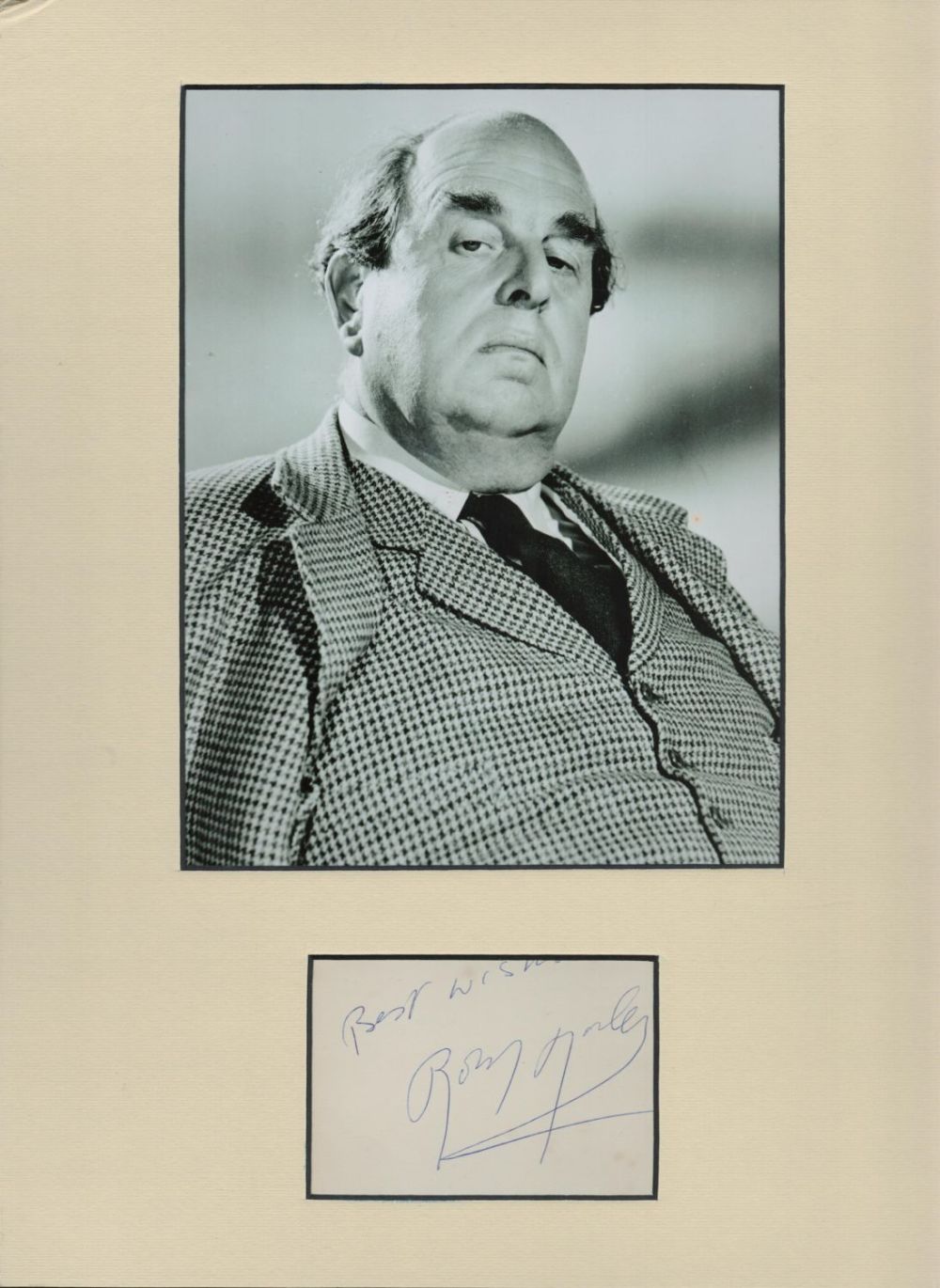 Lot 124: Douglas Fairbank Jr 16x12 overall mounted signature piece...