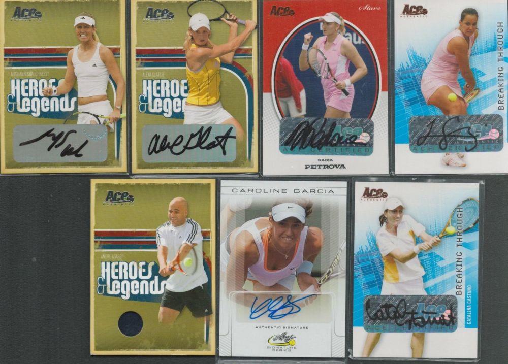 Lot 154: Trading cards True Blood 20 x signatures includes...