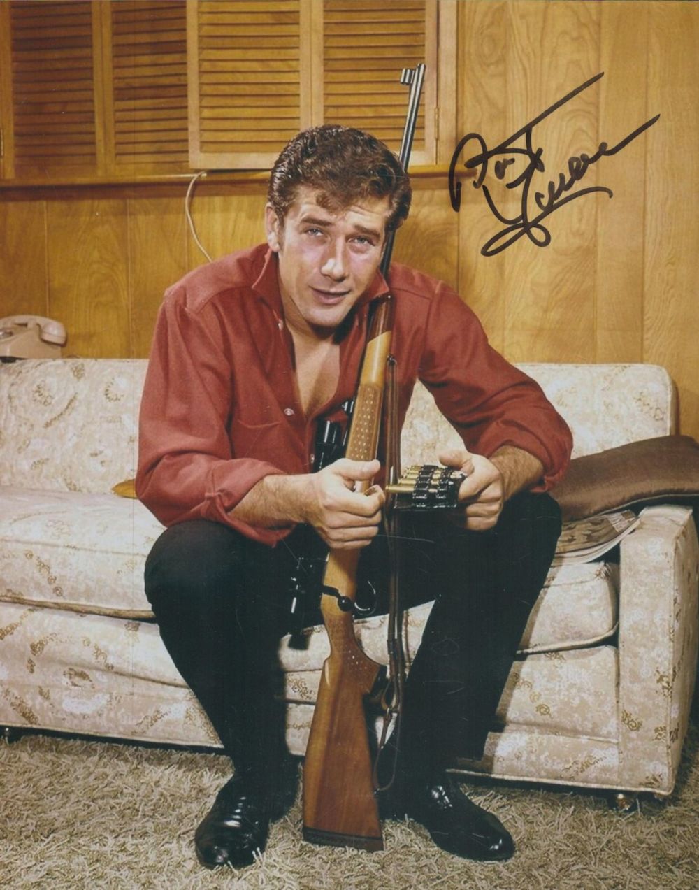 Lot 304: John Glen 007 Film Director Signed James Bond...