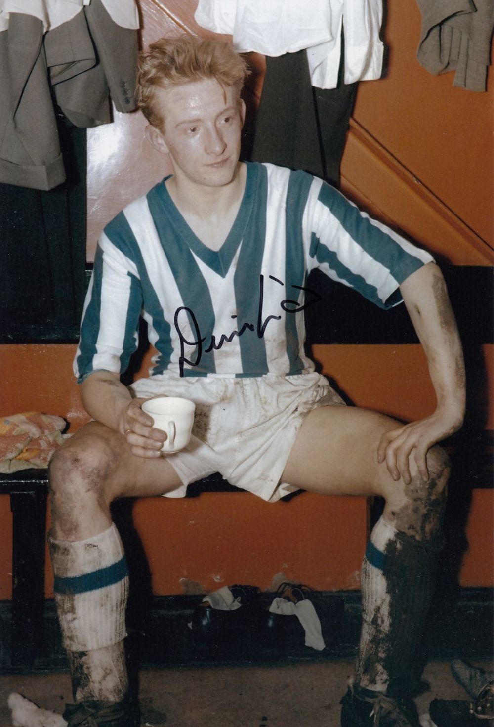 Lot 406: Autographed NORMAN HUNTER 12 x 8 photo :...