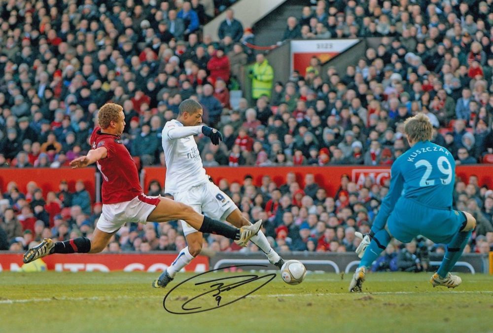 Lot 408: Autographed LIVERPOOL 12 x 8 photo : Col,...