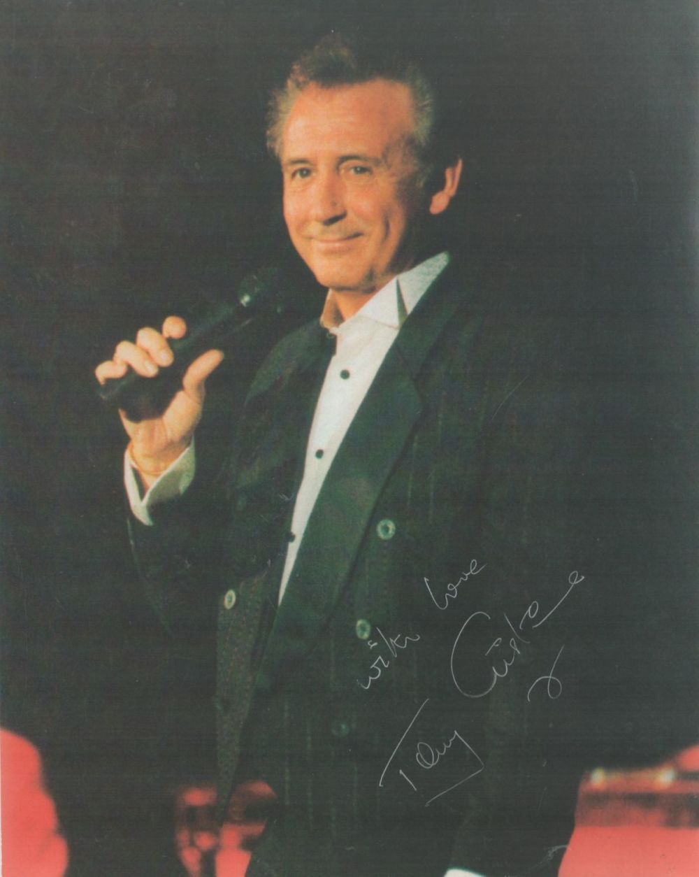 Lot 579: Les Maguire music signed 5x3 inch album page....