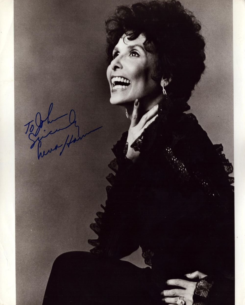 Lot 601: Music. Curiosity killed the cat members signed 10...
