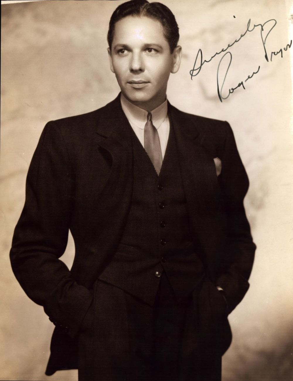 Lot 611: Tv and Film. Gilbert Roland signed 10 x...