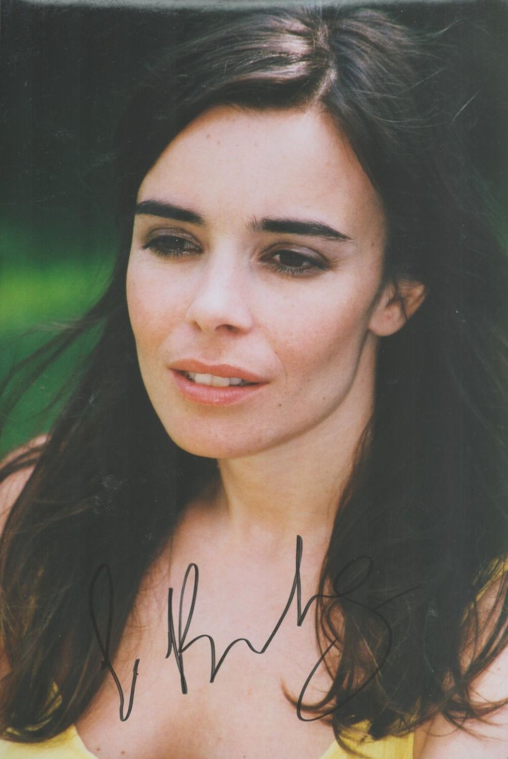 Lot 82: Elodie Bouchez signed 12x8 inch colour photo. Elodie...