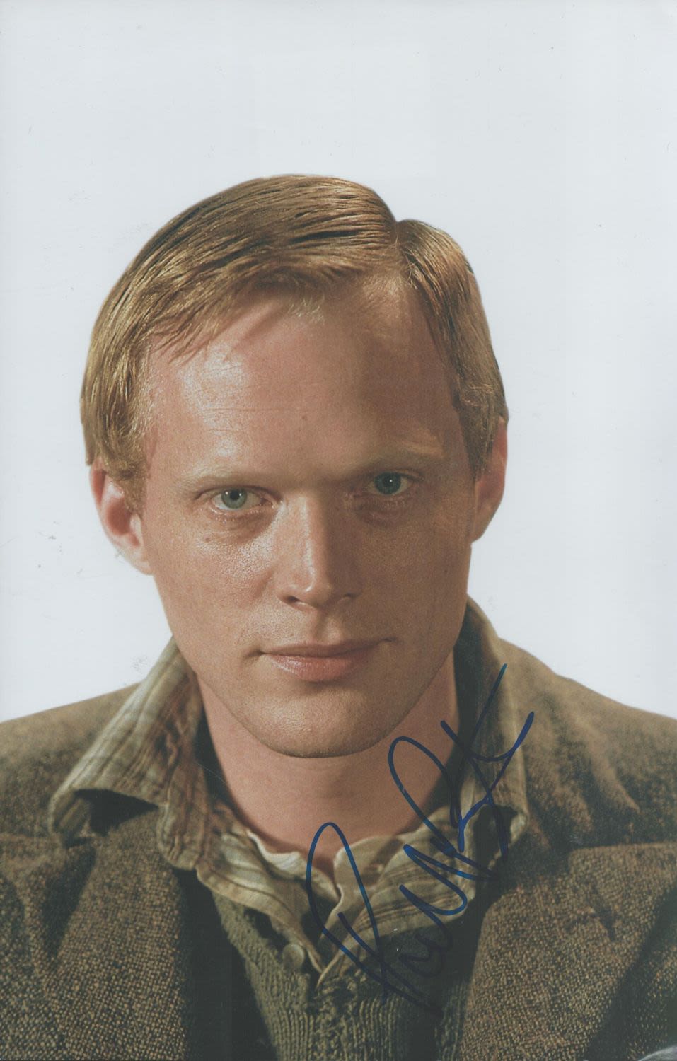 Lot 84: Paul Bettany signed 12x8 inch colour photo. Paul...