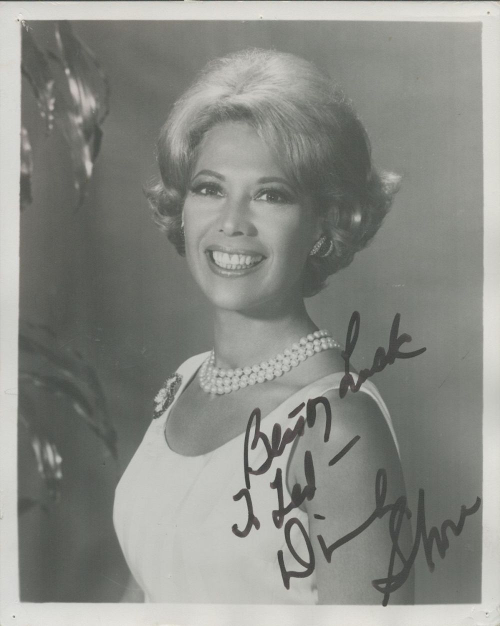 Lot 129: Dinah Shore signed 10x8 inch vintage black and...