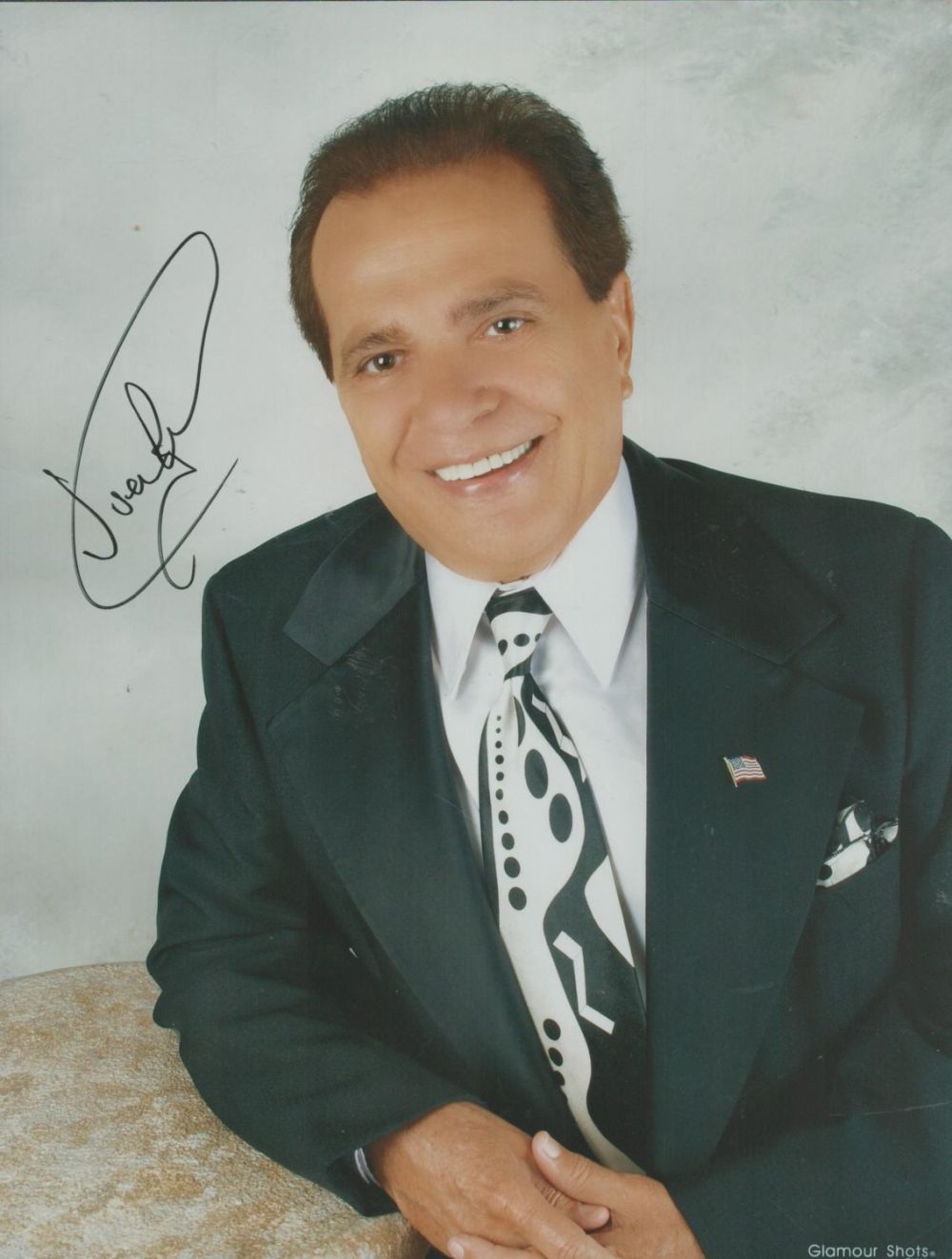 Lot 205: Joey Dee signed 10x8 inch colour photo. Joey...