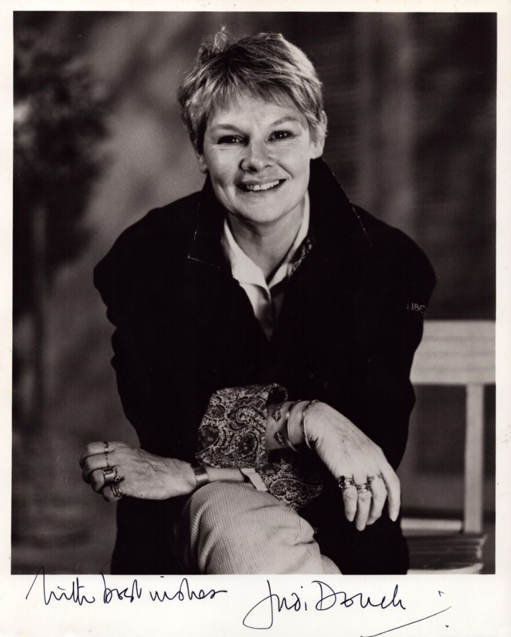 Lot 226: British Actress Dame Judi Dench signed 10 x...