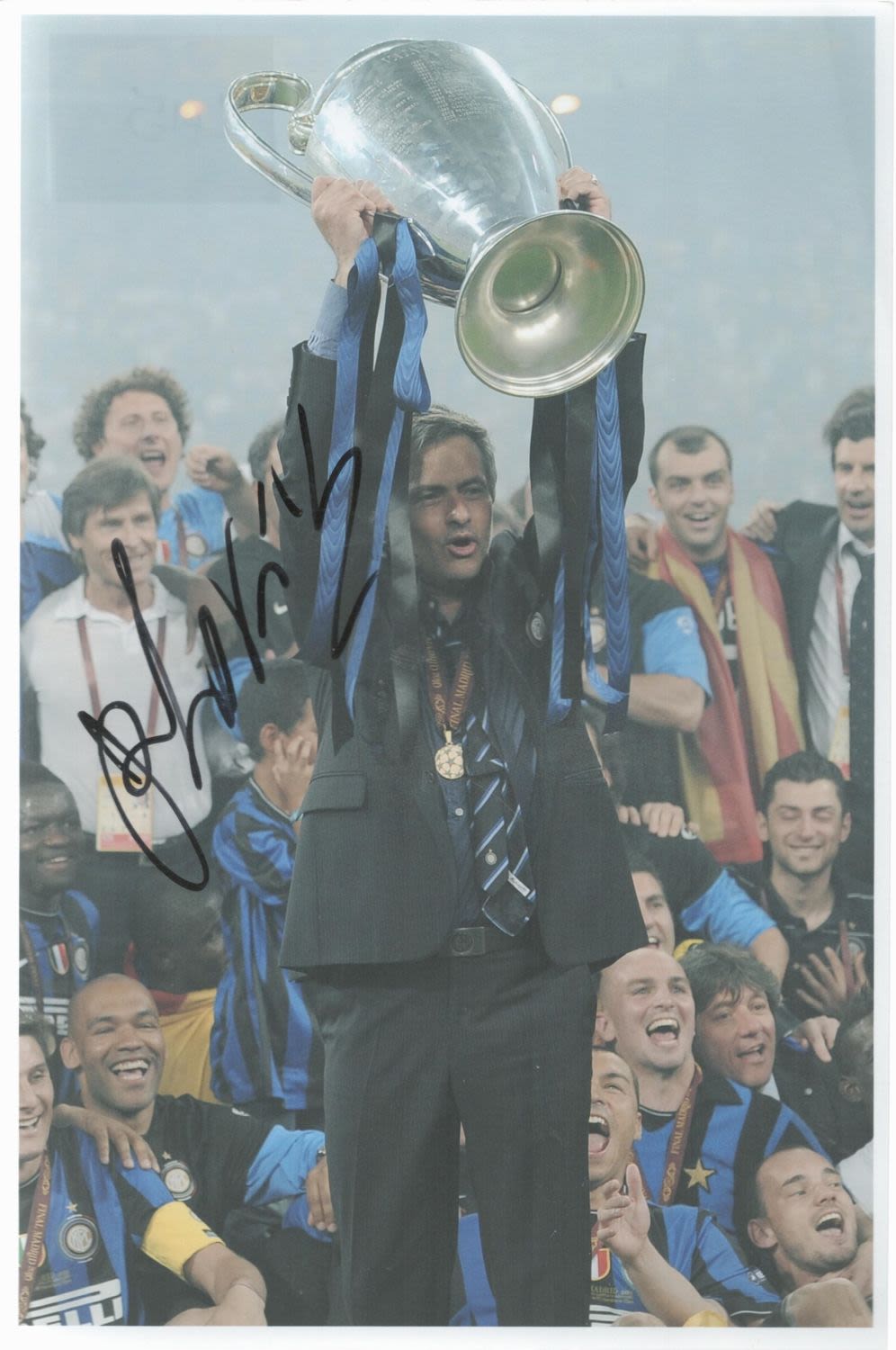 Lot 415: Jose Mourinho signed 12x8 inch colour photo pictured...