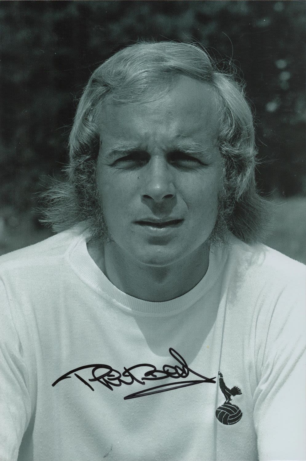 Lot 418: Phil Beal signed 12x8 inch Tottenham Hotspur vintage...