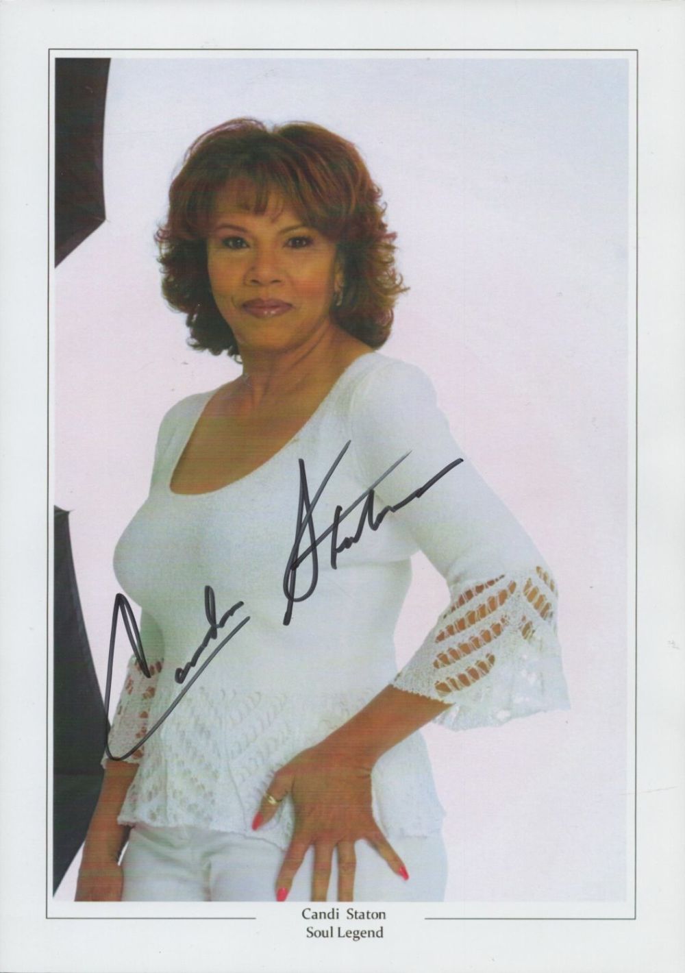 Lot 451: Candi Staton signed Soul Legend colour photo. 11....