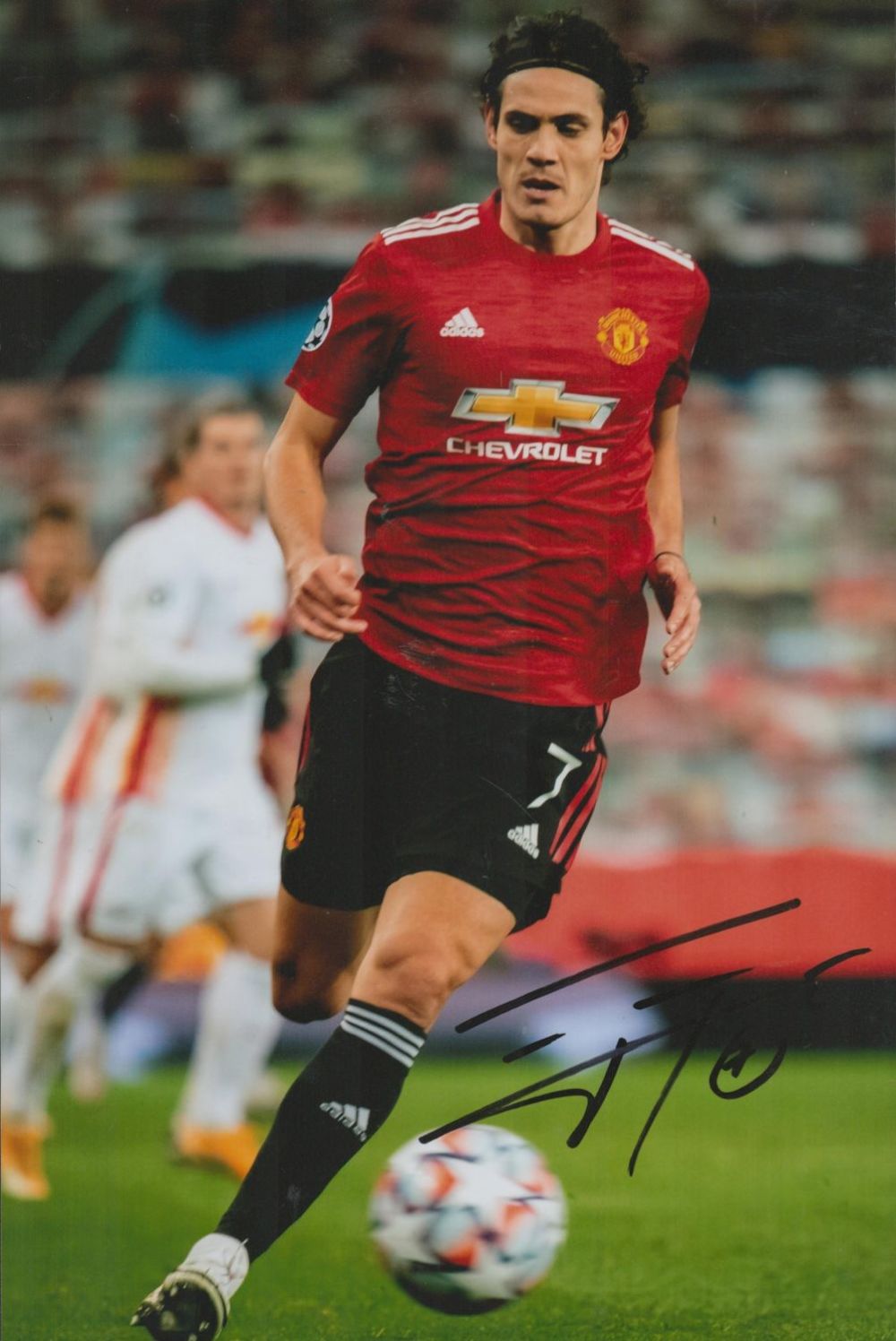 Lot 453: Edinson Cavani signed colour photo. Uruguayan Football Player....