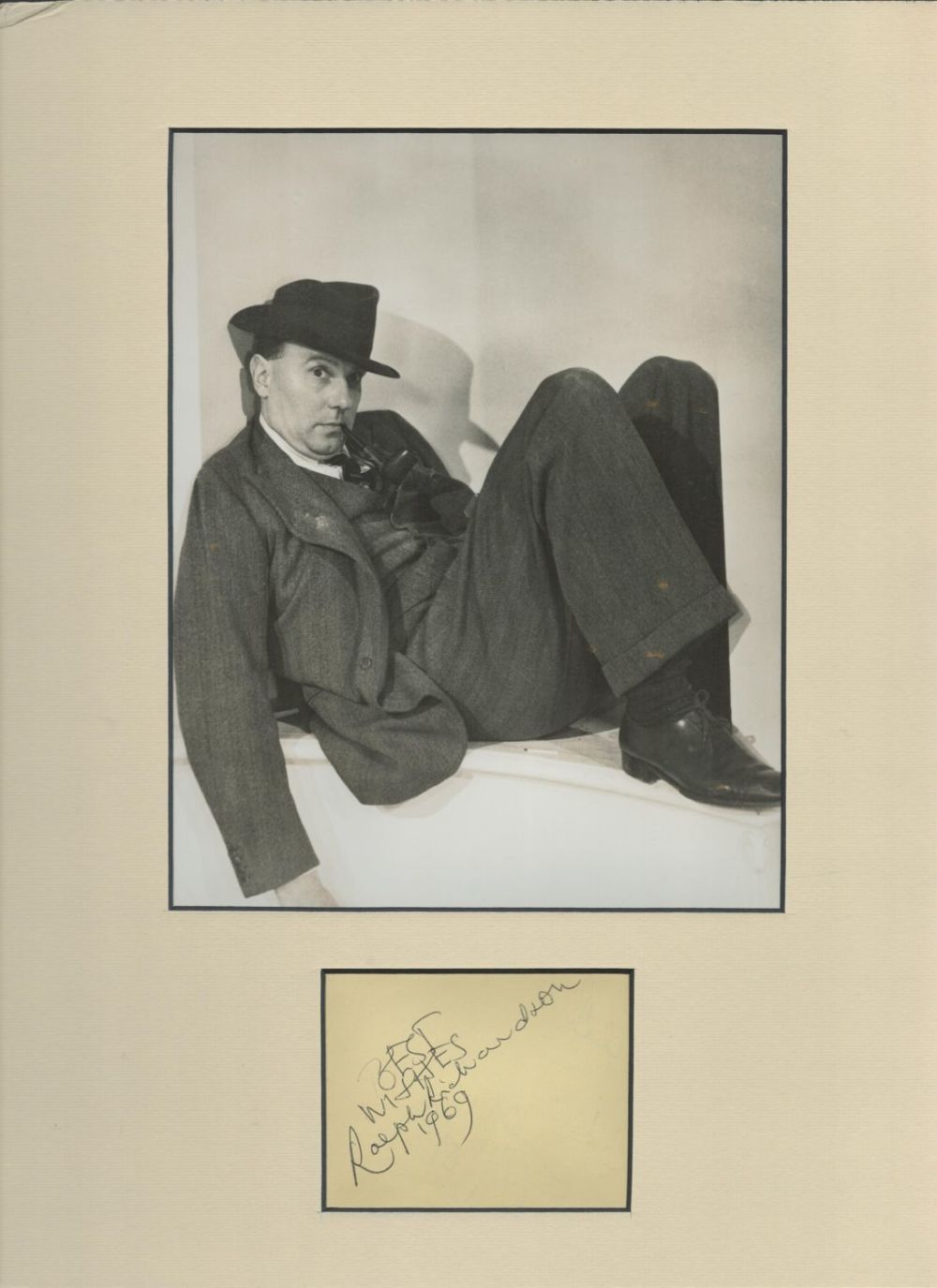 Lot 462: Sir Ralph Richardson signed autograph black and white...