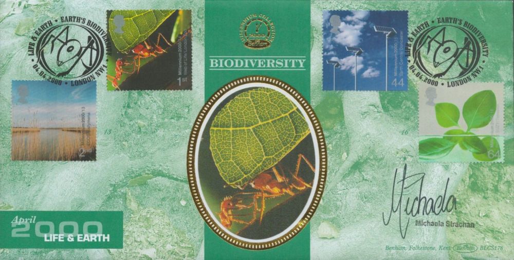 Lot 490: Michaela Strachan signed Life and Earth FDC. 4/4/00...