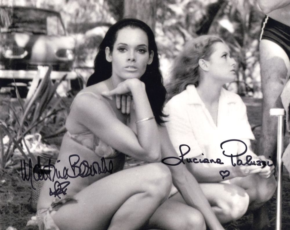 Lot 557: 007 James Bond movie Thunderball 8x10 photo signed...