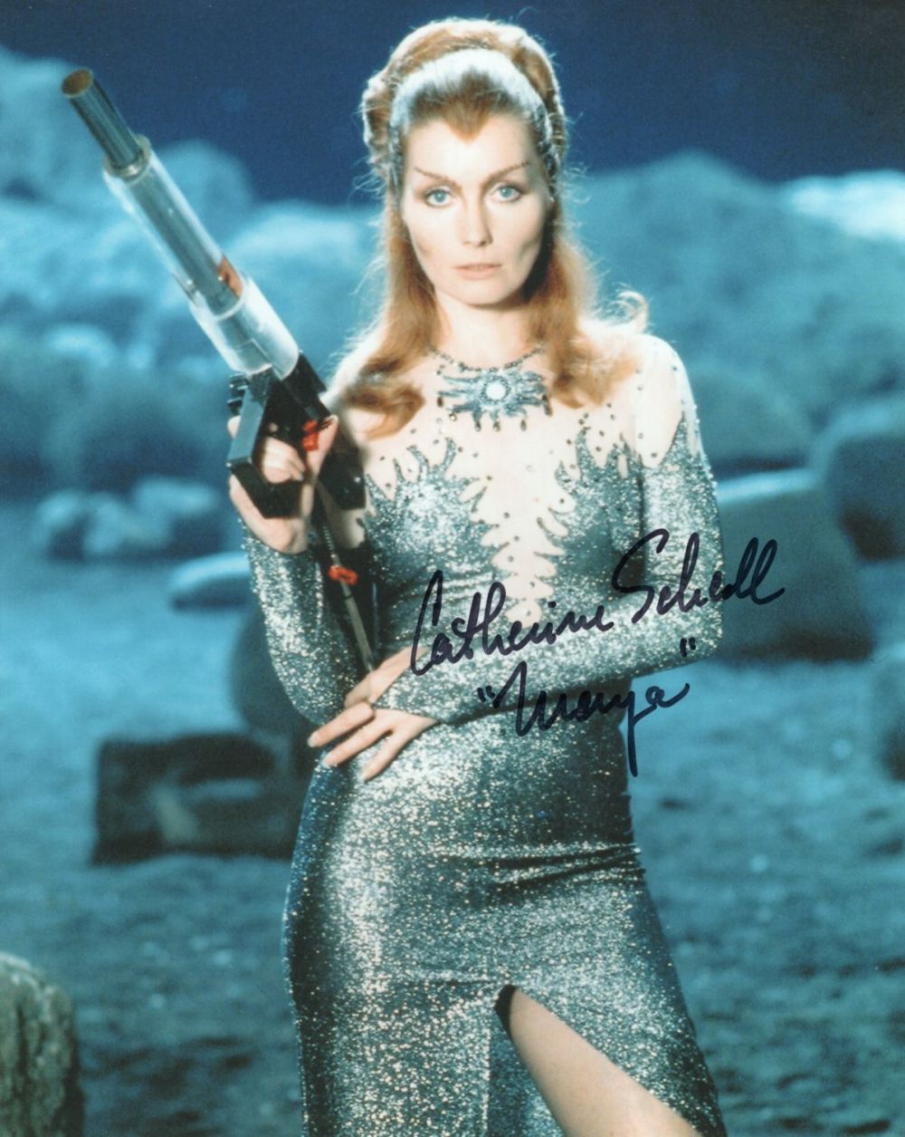 Lot 690: Space 1999 Catherine Schell signed Space 1999 TV...