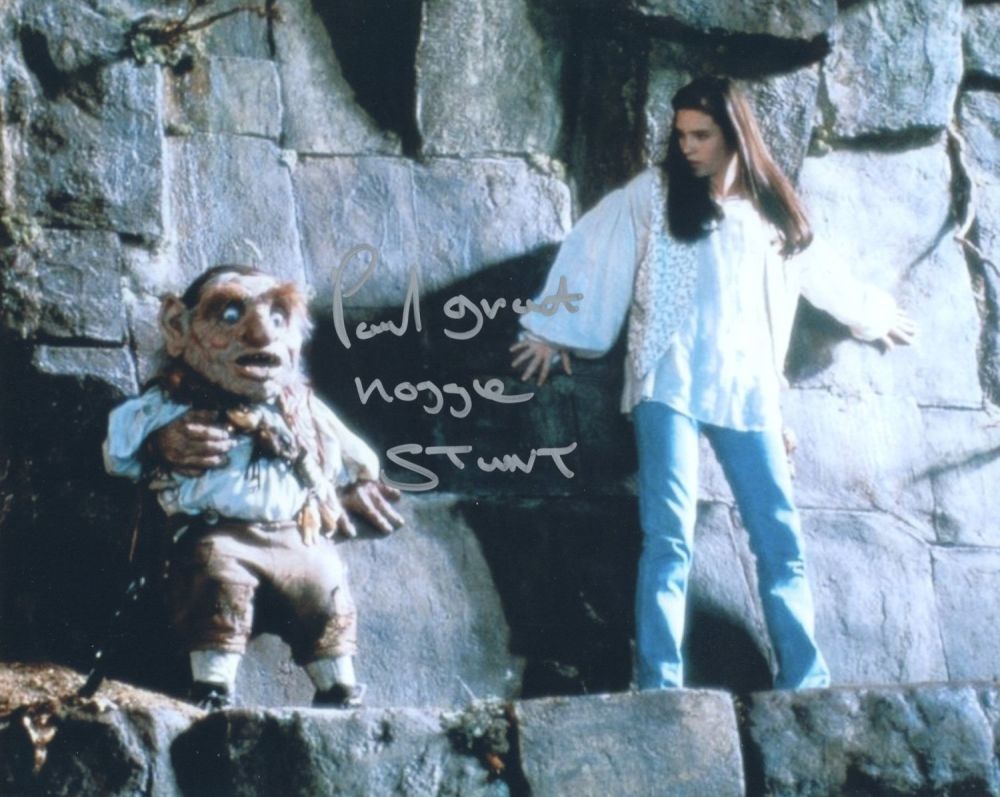Lot 734: Labyrinth fantasy movie scene 8x10 photo signed by...