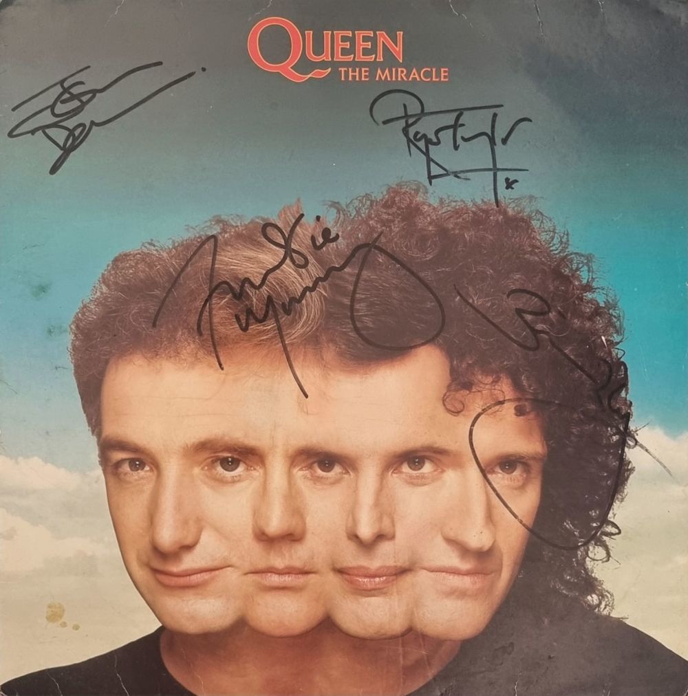 Lot 184: Queen 22x17 inch overall mounted and framed vintage...