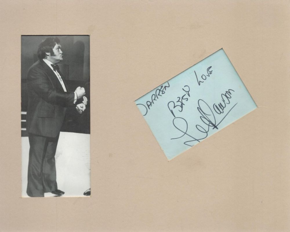 Lot 268: Football Legends collection 8 rare signature on magazine...