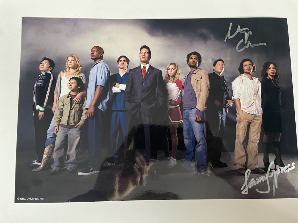 Lot 93: Santiago Cabrera, Tawney Cypress Heroes Cast Members 12x8...