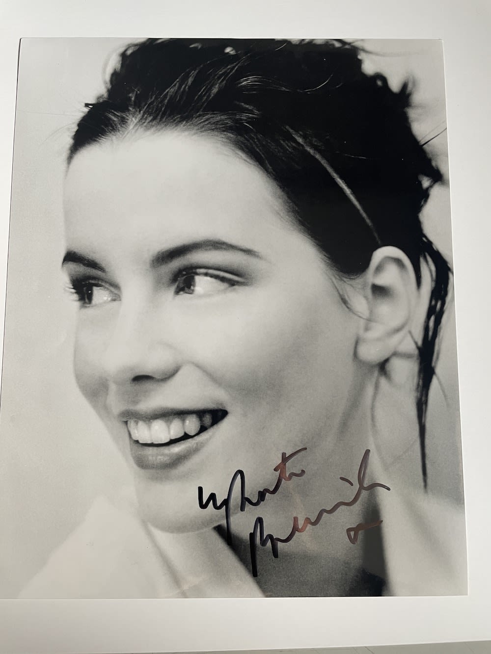 Lot 147: Kate Beckinsale Popular British Actress, Underworld 10x8 inch...