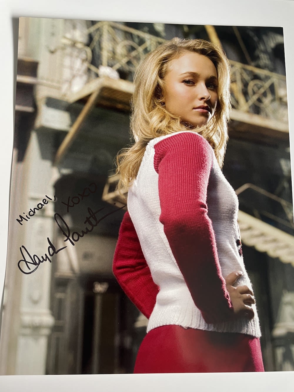 Lot 152: Hayden Panettiere American Actress and Model 10x8 inch...