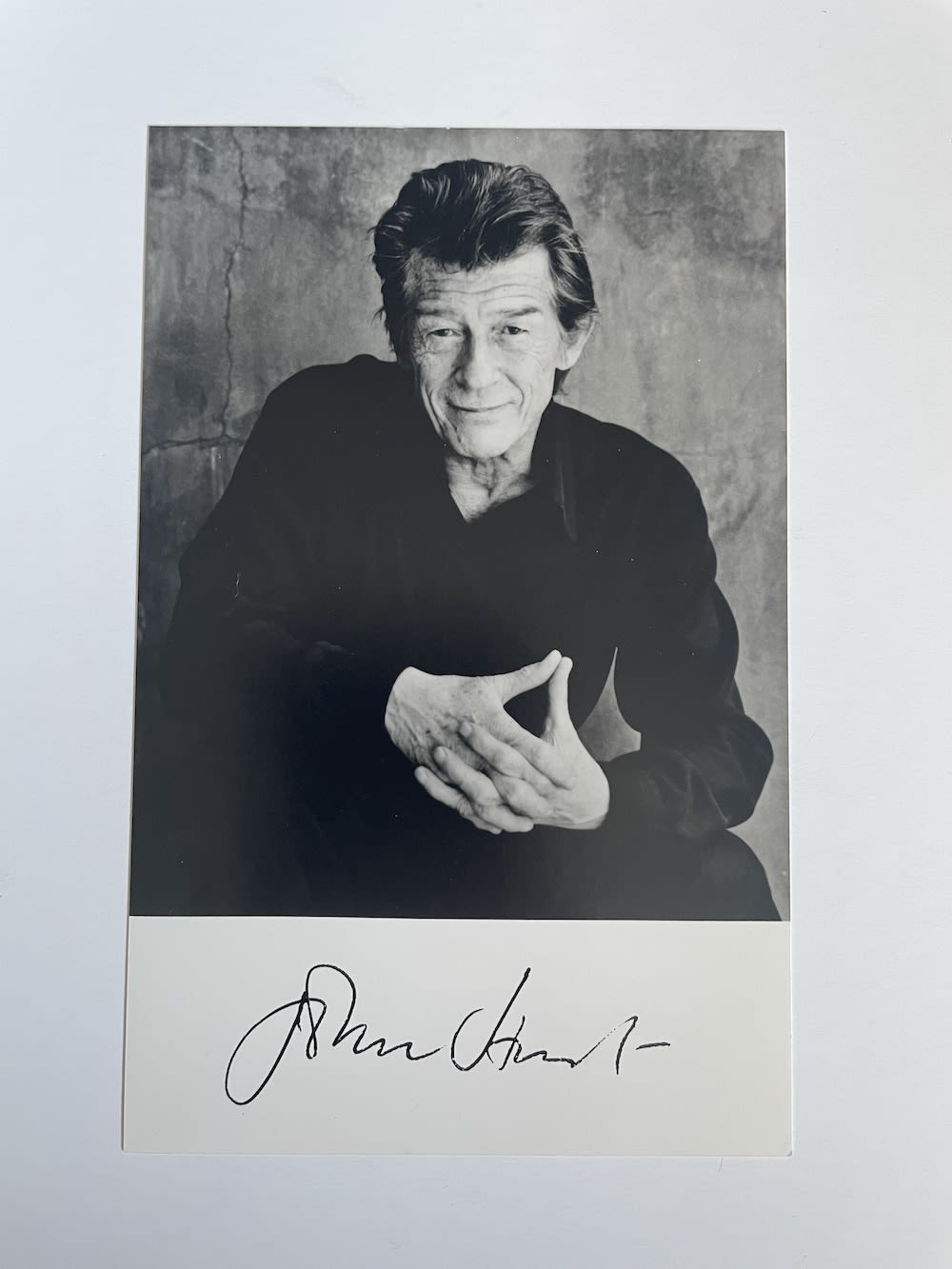 Lot 190: John Hurt Great British Actor, Alien 6x4 inch...