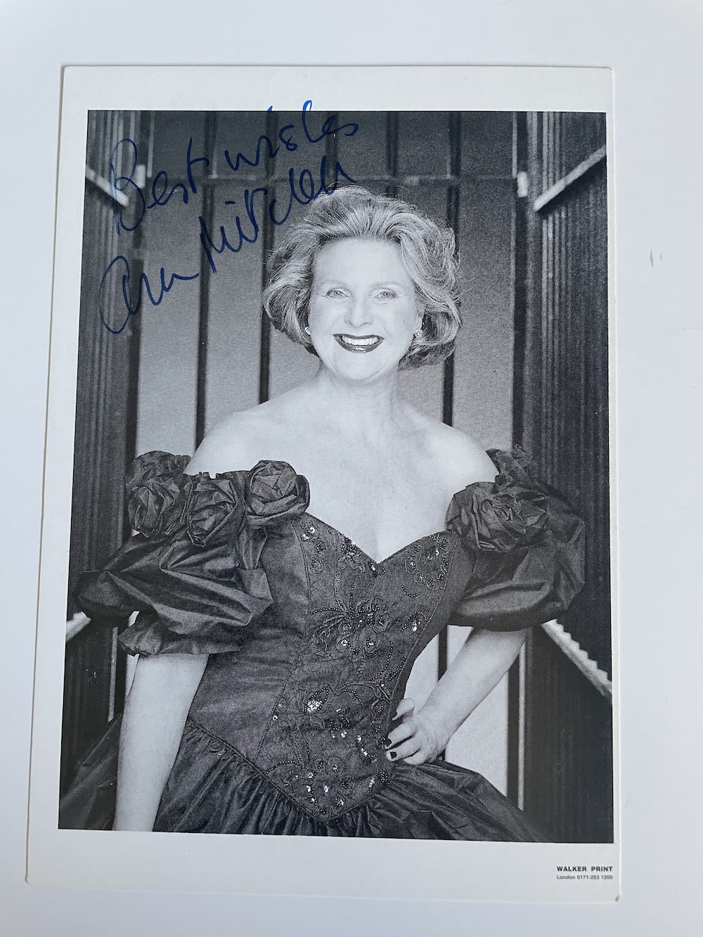 Lot 196: Ann Mitchell Popular British Actress 6x4 inch signed...