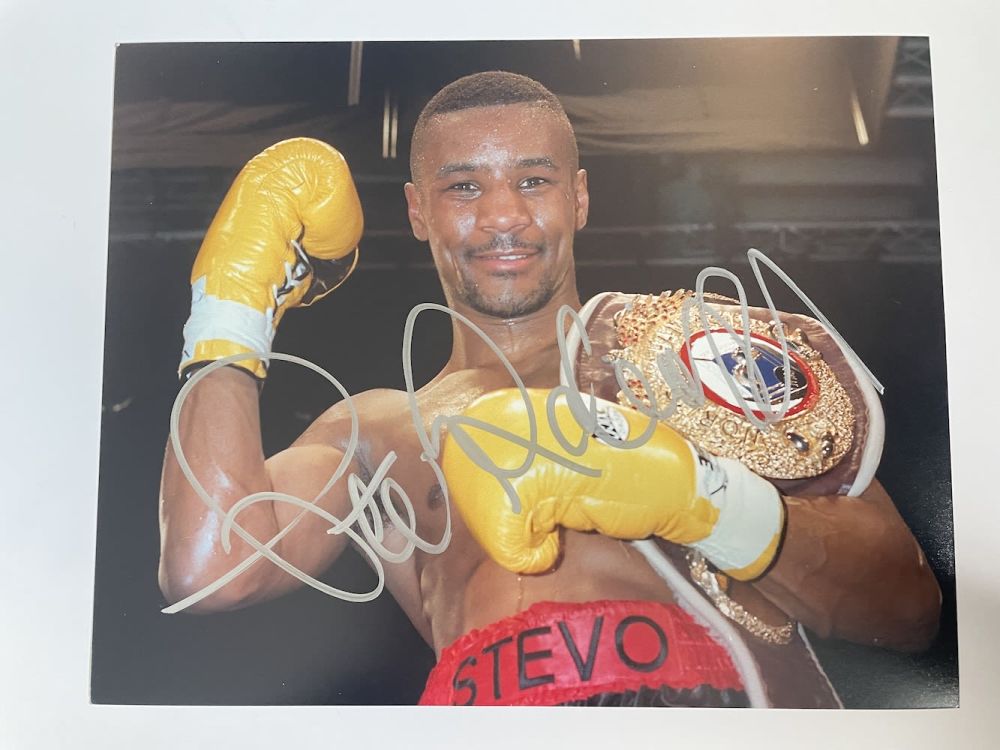 Lot 244: Steve Robinson Welsh Born Featherweight World Champion 10x8...