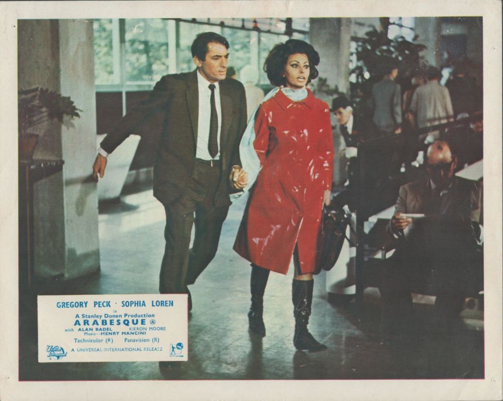 Lot 252: Promo. Colour picture Gregory Peck and Sophia Loren...