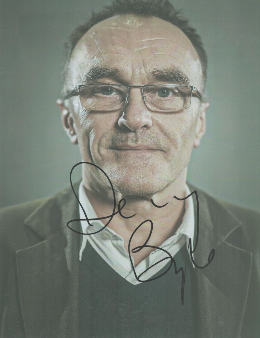 Lot 254: Danny Boyle signed colour photo. An english filmmaker....