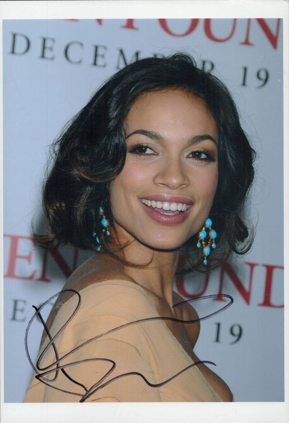 Lot 455: Rosario Dawson Signed Colour Photo approx 12 x...