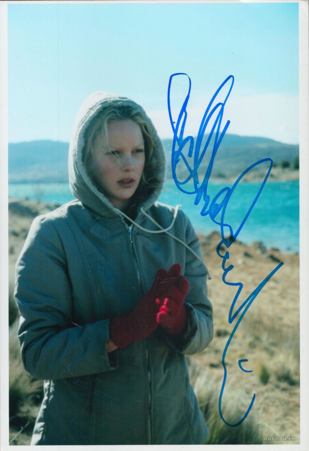 Lot 456: Abbie Cornish Somersault Signed Colour Photo approx 12...