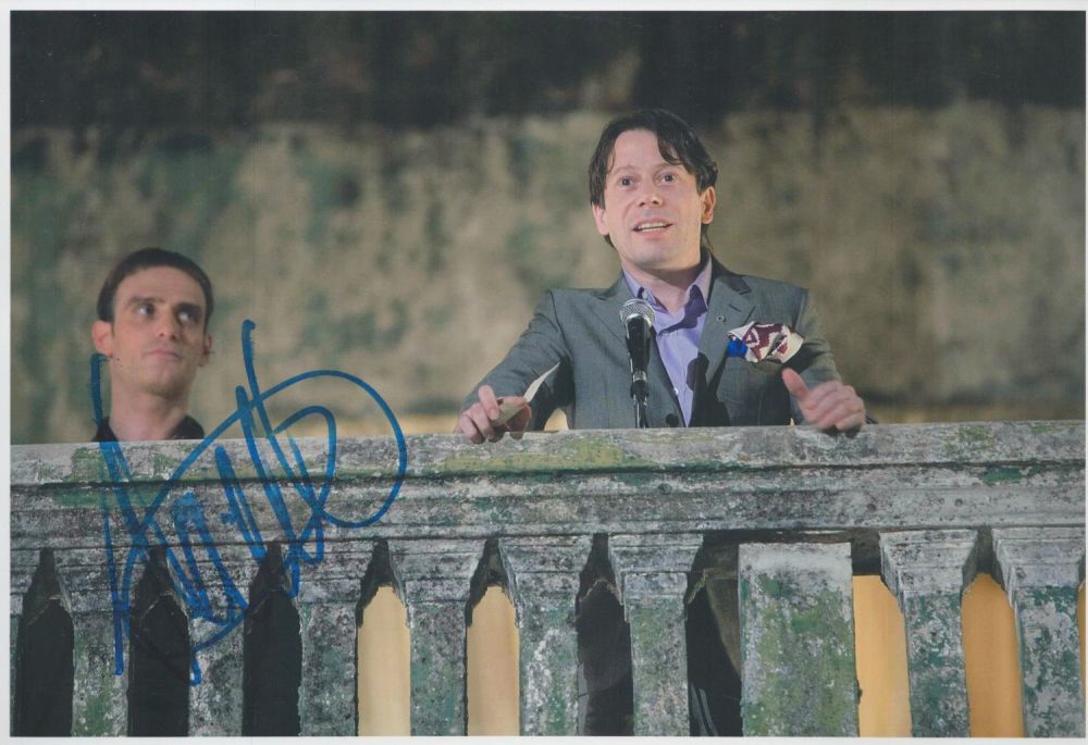 Lot 517: Anatole Taubman Signed Colour Photo approx 12 x...