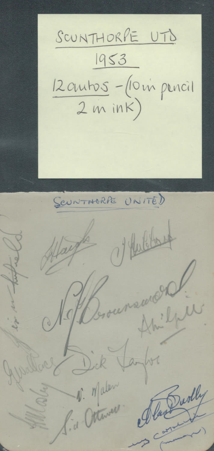 Lot 682: Scunthorpe Utd 1953 signed album page. 12 signatures...