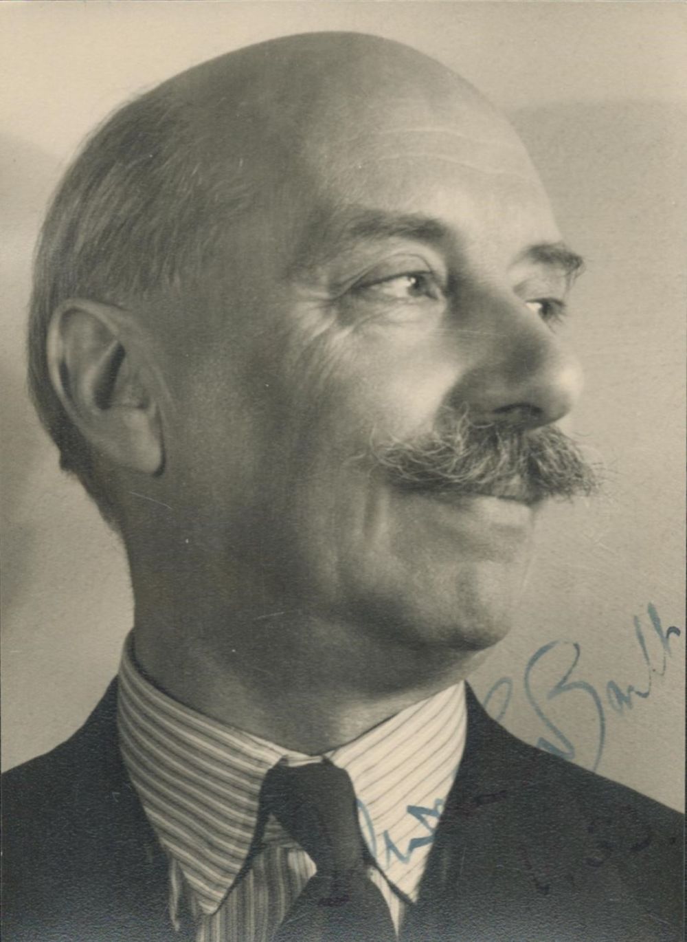 Lot 109: Adrian Boult, a signed 5x4 photo. An English...