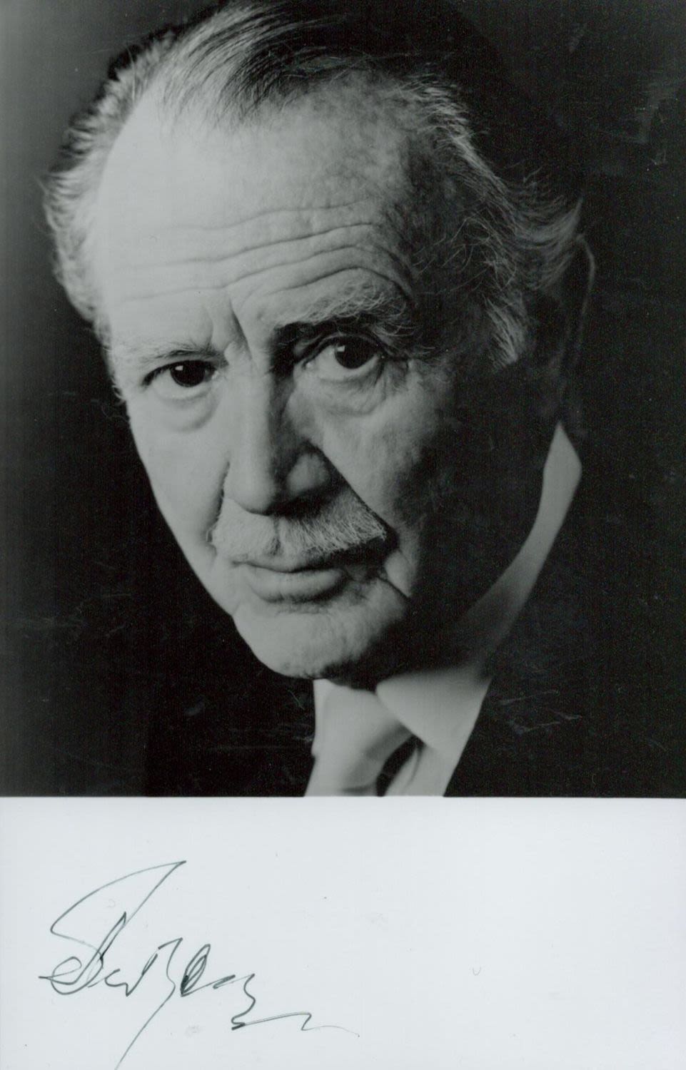 Lot 125: Sir John Mills signed 6x4inch black and white...