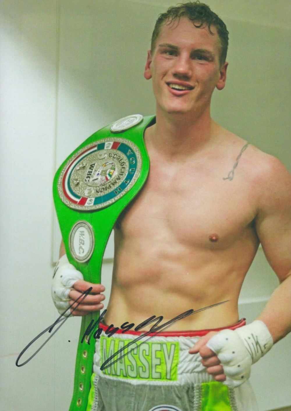 Lot 172: Boxing Jack Massey signed 12x8 inch colour photo....