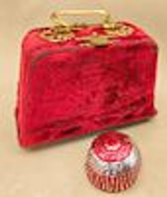 French Victorian Velvet Ladies Writing Box. Believed to be c 1850 - 1880 this Ladies writing box 