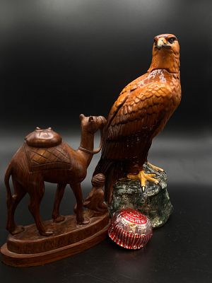 Whyte & Mackay Eagle & Camel Figurine. Royal Doulton Golden Eagle Whiskey Decanter. Purpose: It 