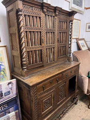 17th-century style oak court cupboard - Victorian piece. Such a statement piece featuring 