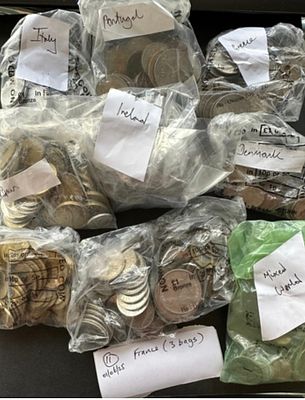 A small collection of c. 350 (over 2kg) world but European coins inc. EIRE Irish Ireland examples