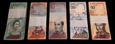 500 new banknotes of Venezuela ( 5 denominations x 100 of each ). Good speculative lot