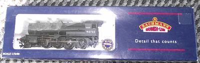 Bachmann Branch-Line OO Gauge WD 2-10-0 'Vulcan' 90732 BR Black Steam Locomotive. A Bachmann 