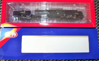 A Heljan OO Gauge Beyer Garratt Steam Locomotive, No. 47992. A Heljan OO Gauge Beyer Garratt 