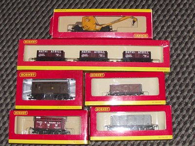 Six Boxed Hornby OO Gauge Assorted Model Railway Rolling Stock and Crane. A collection of six 